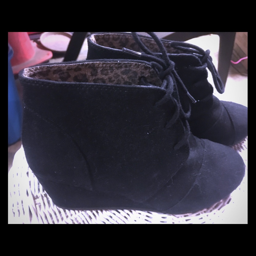 Black platform boots